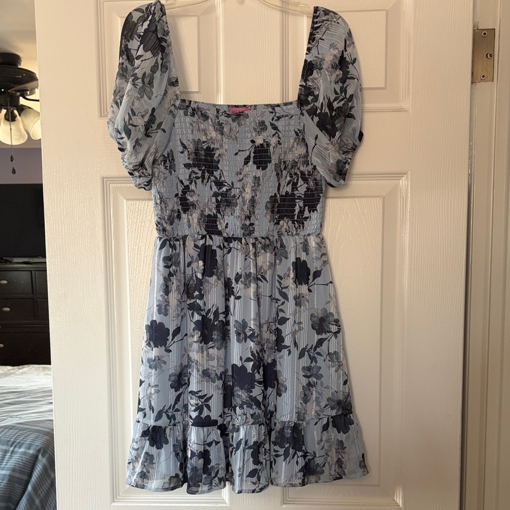 Mi Ami women’s Light Blue Floral Smocked Puff Sleeve Dress from Francesca’s